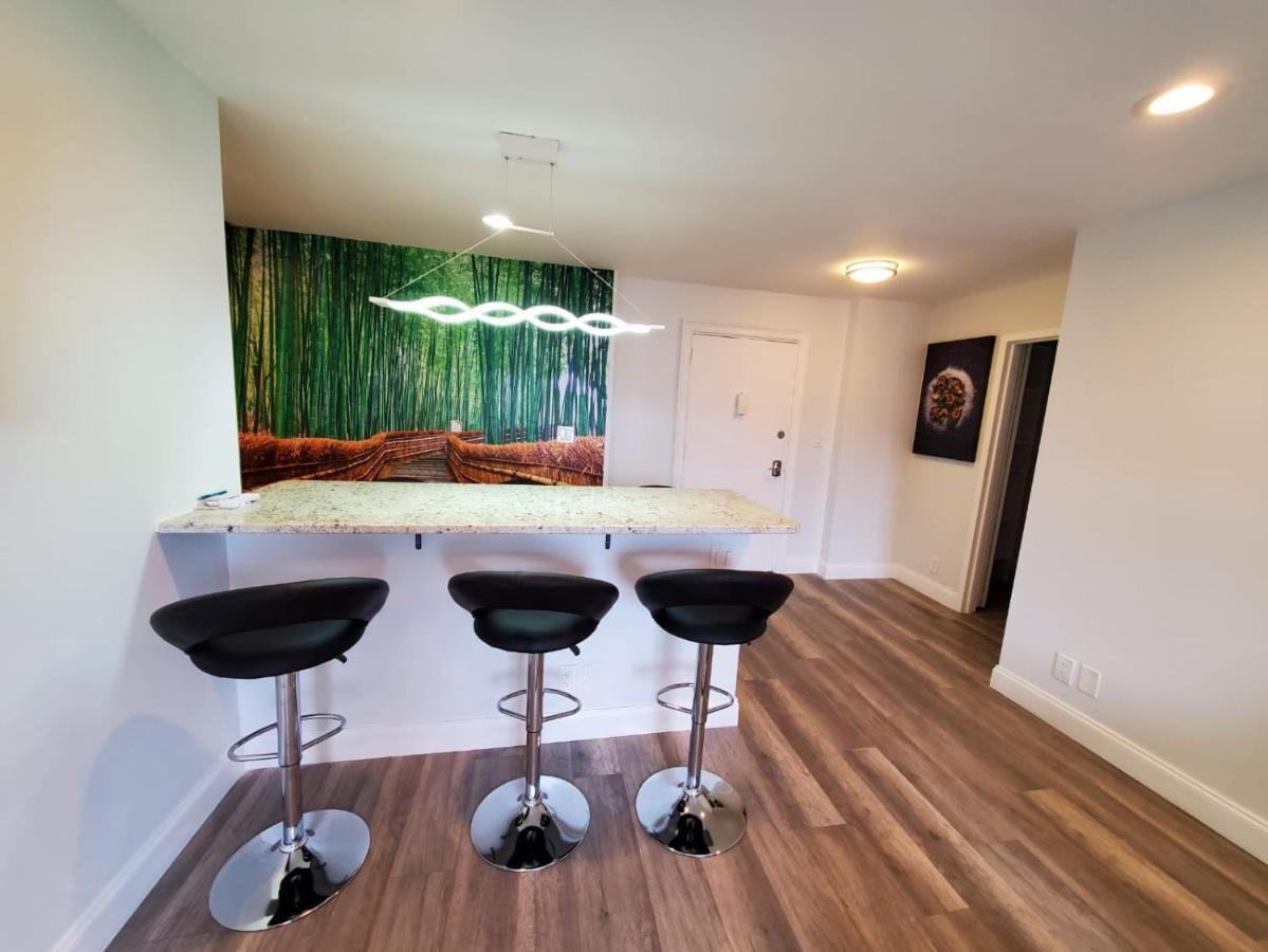 Just Renovated 3 Br/2Bath/ Parking+ Downtown View Leilighet Atlanta Eksteriør bilde