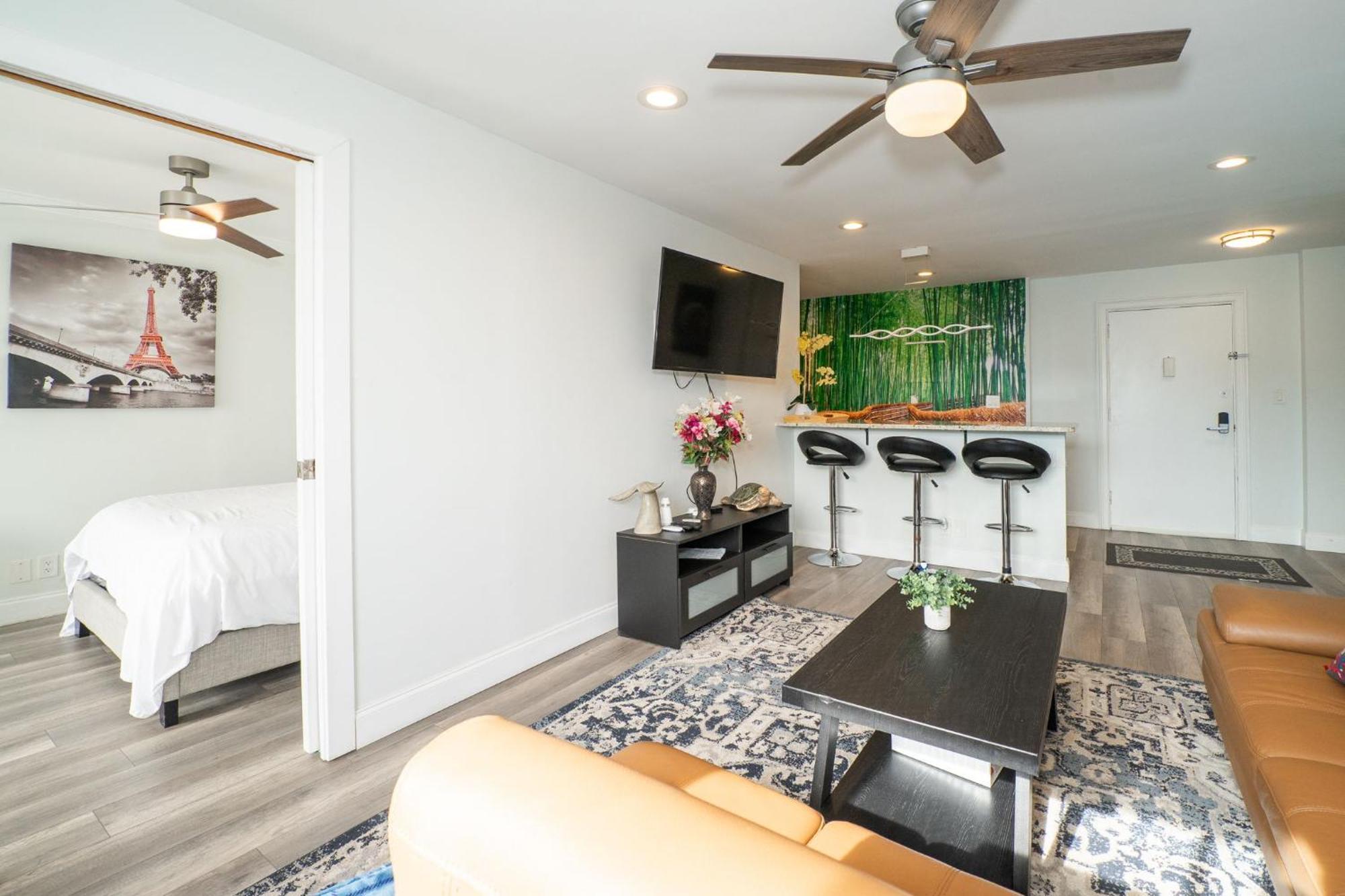 Just Renovated 3 Br/2Bath/ Parking+ Downtown View Leilighet Atlanta Eksteriør bilde