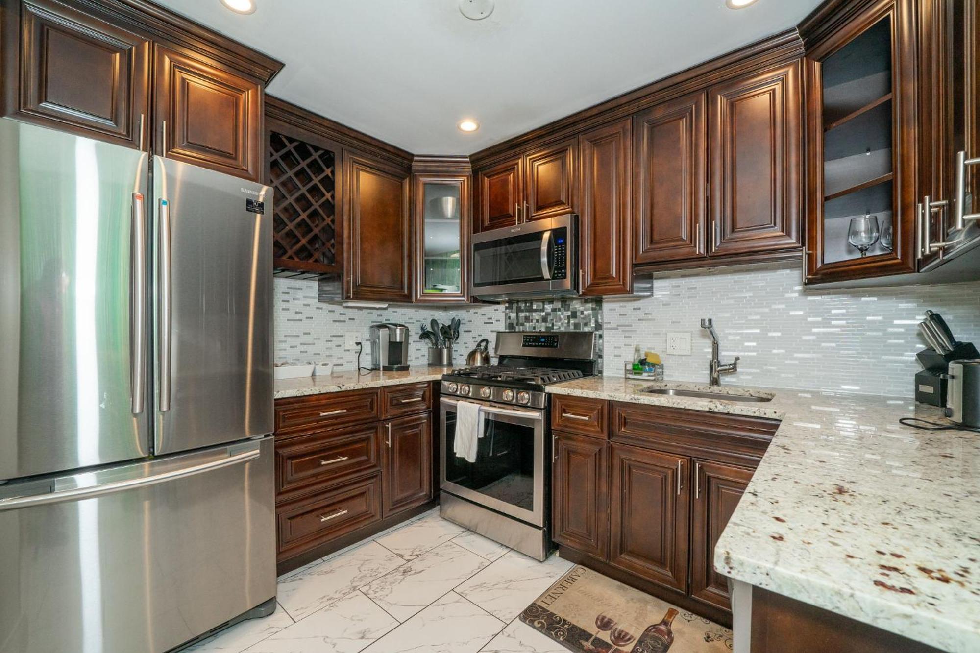 Just Renovated 3 Br/2Bath/ Parking+ Downtown View Leilighet Atlanta Eksteriør bilde