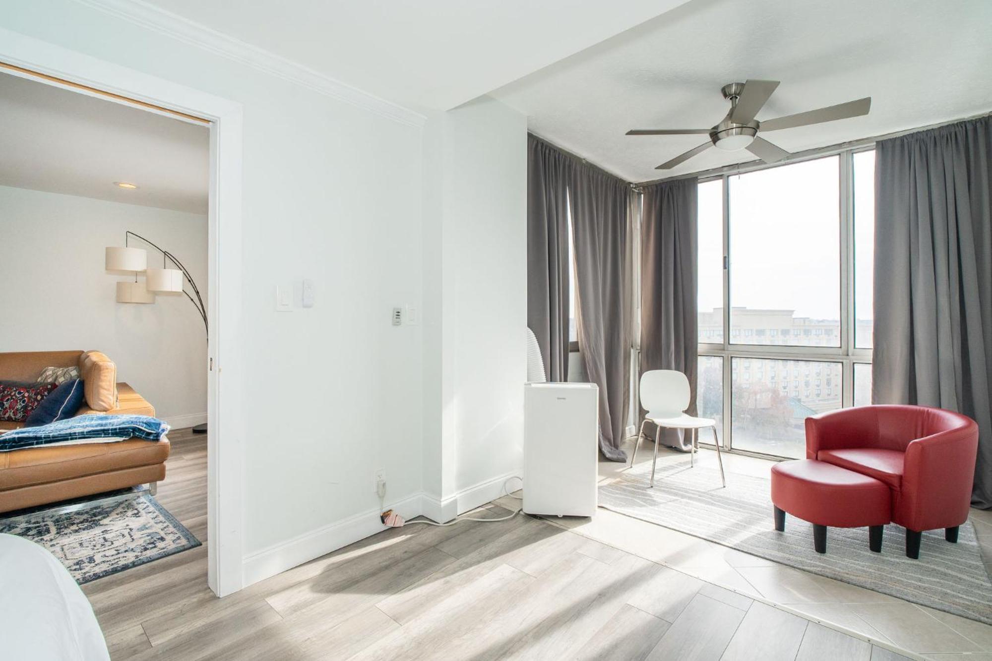 Just Renovated 3 Br/2Bath/ Parking+ Downtown View Leilighet Atlanta Eksteriør bilde