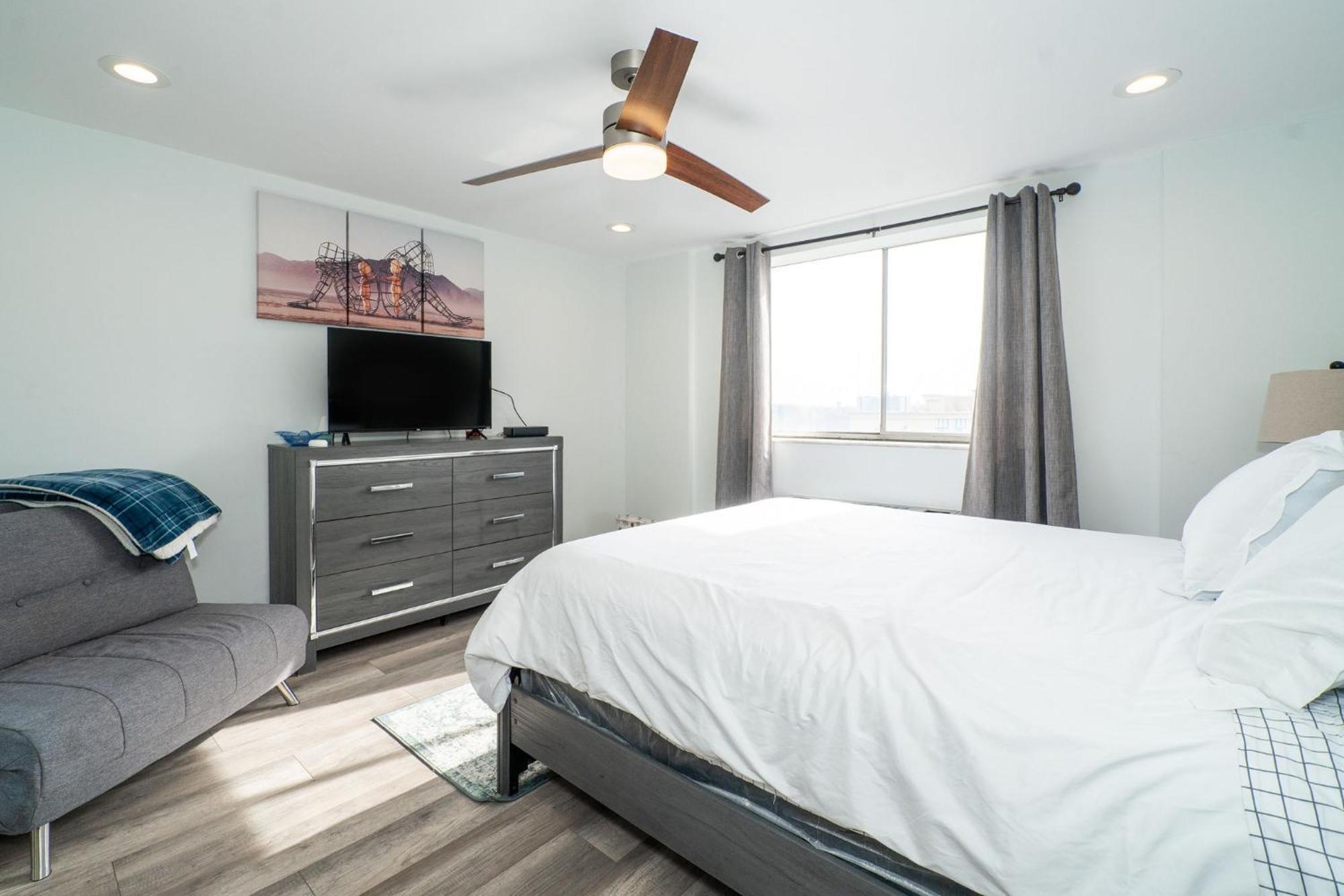 Just Renovated 3 Br/2Bath/ Parking+ Downtown View Leilighet Atlanta Eksteriør bilde