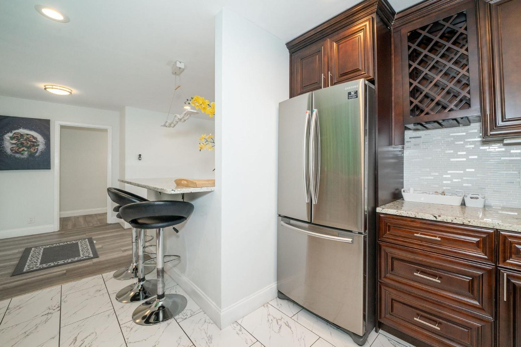 Just Renovated 3 Br/2Bath/ Parking+ Downtown View Leilighet Atlanta Eksteriør bilde