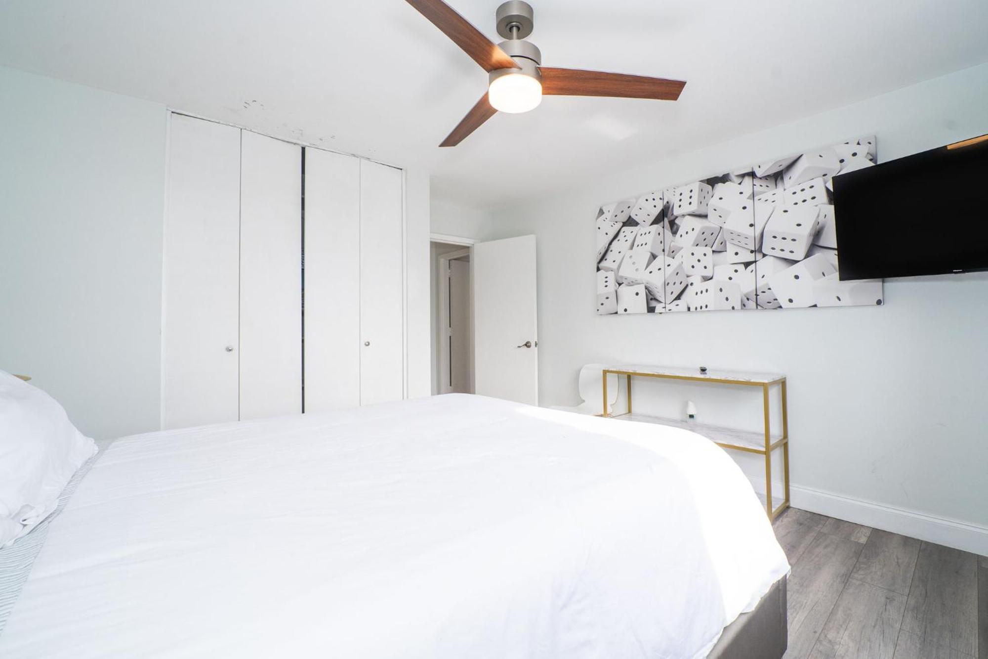 Just Renovated 3 Br/2Bath/ Parking+ Downtown View Leilighet Atlanta Eksteriør bilde