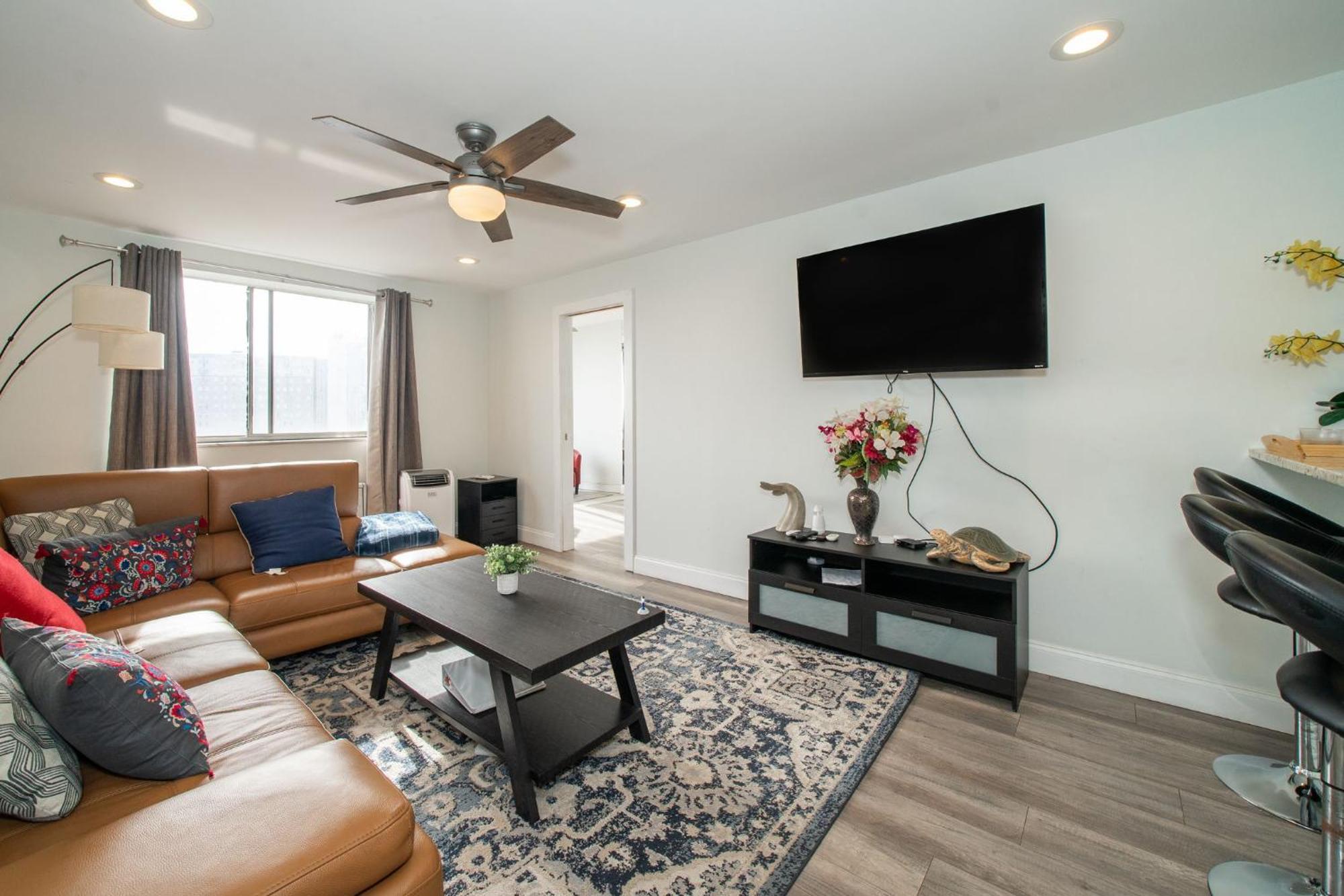 Just Renovated 3 Br/2Bath/ Parking+ Downtown View Leilighet Atlanta Eksteriør bilde