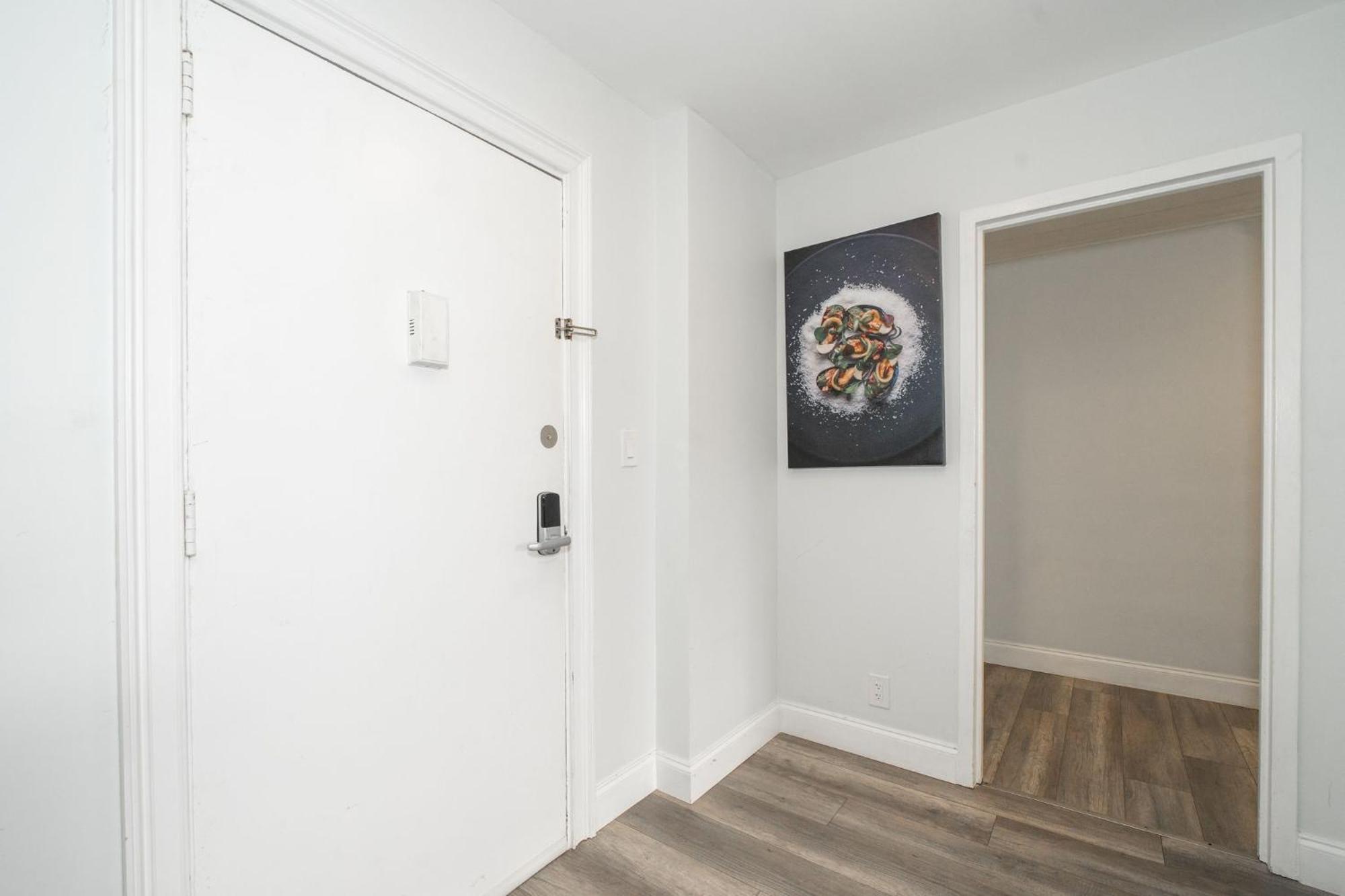 Just Renovated 3 Br/2Bath/ Parking+ Downtown View Leilighet Atlanta Eksteriør bilde